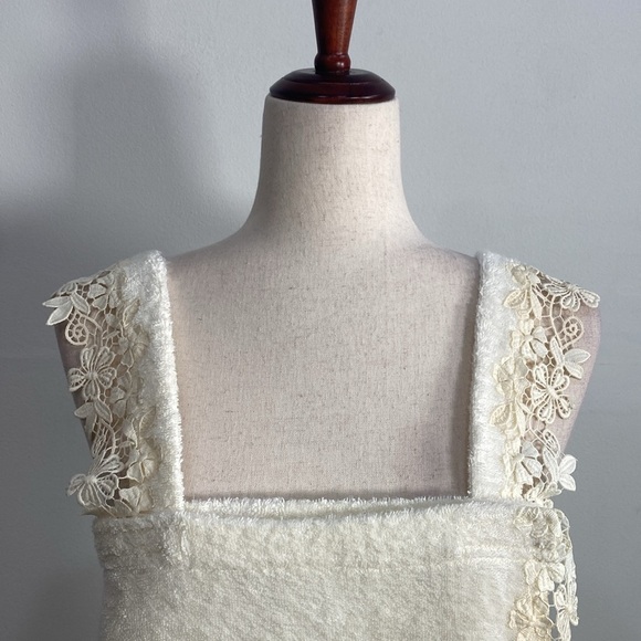 Vintage Cream Wrap Towel Floral Embroidered Flirty feminine Women's S/M - Picture 7 of 16